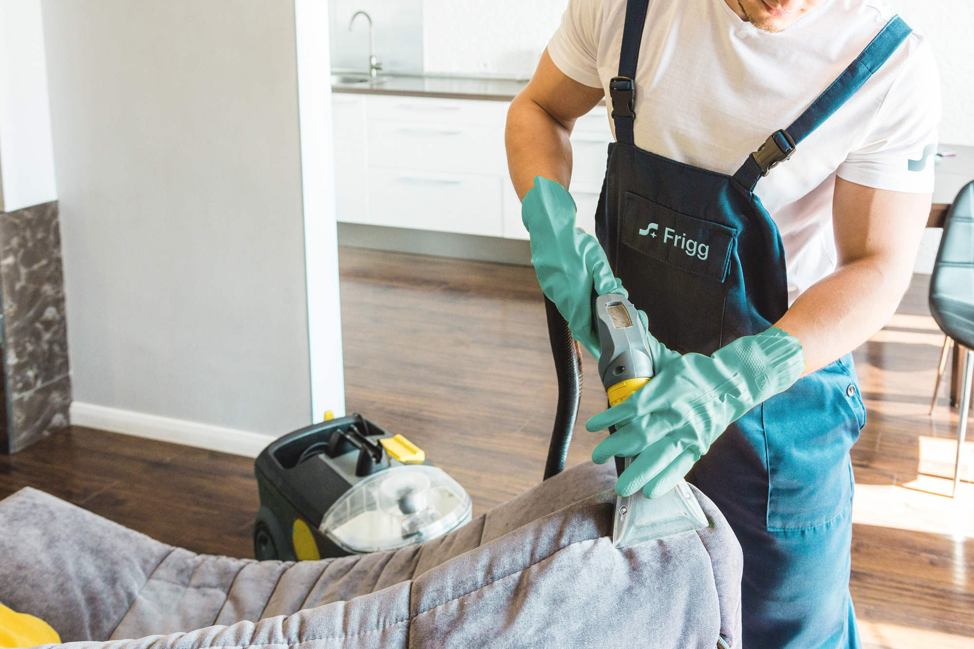 Declutter Your Life: Embracing the Marie Kondo Method with Frigg's Expert Cleaning Services